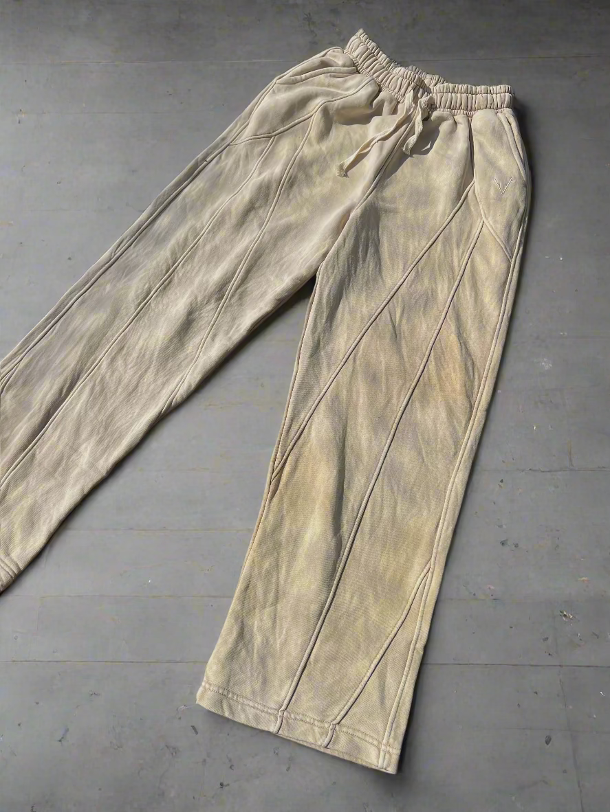 V Stamp Biege SweatPants
