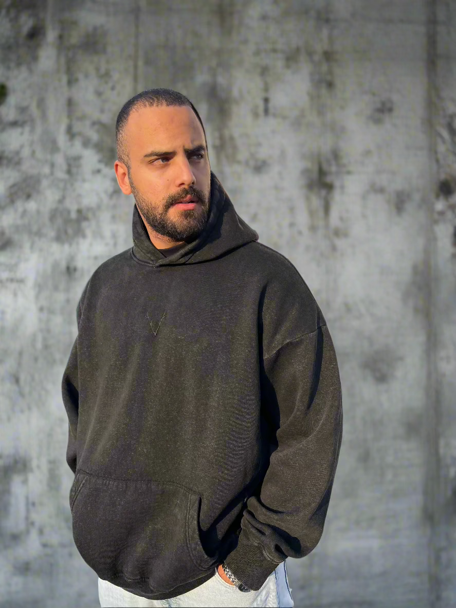 ESSENTIAL MONOCHROME BLACK HOODIE