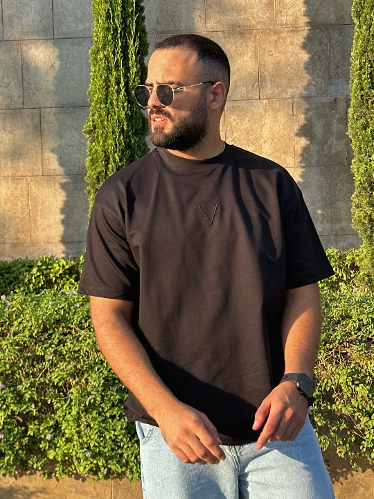 V Stamp Black T-shirt