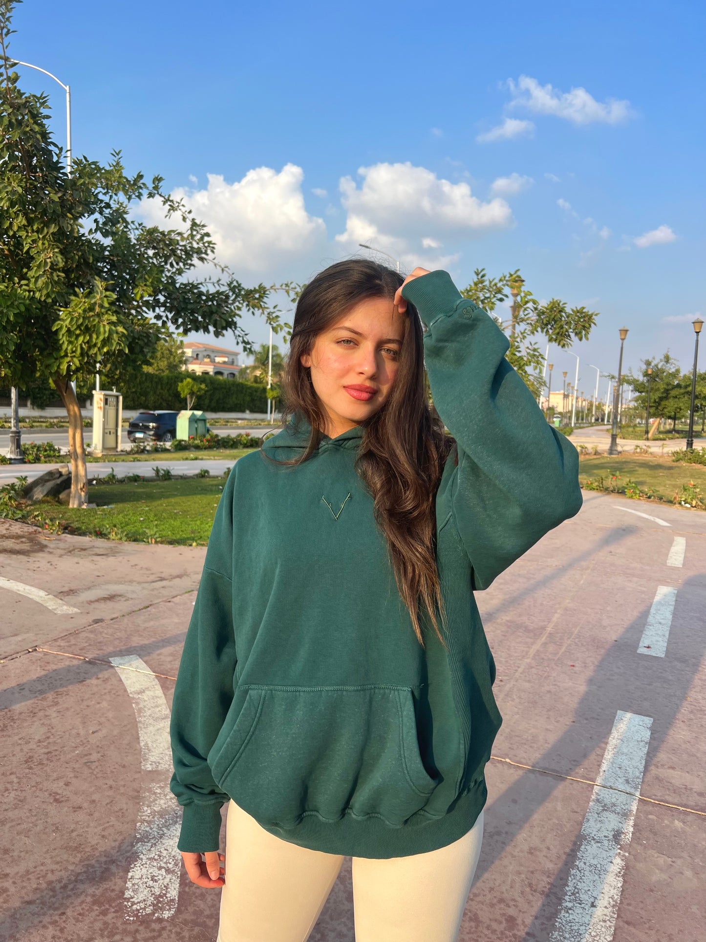 ESSENTIAL MONOCHROME GREEN HOODIE